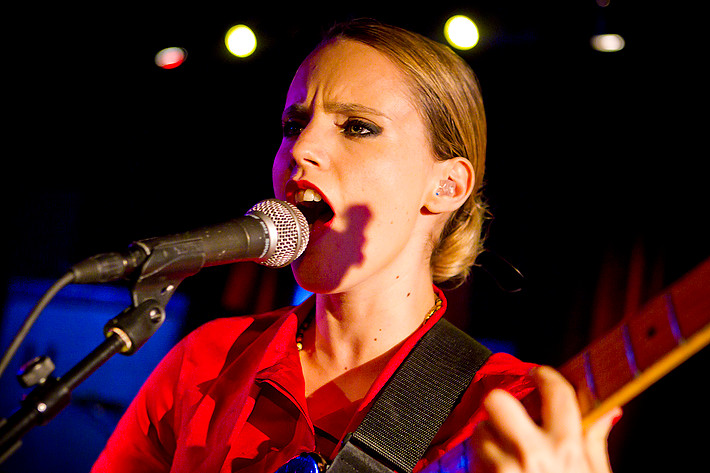 2011-10-10 - Anna Calvi från Nefertiti, Göteborg