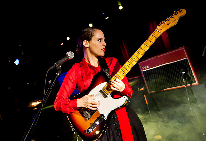 2011-10-10 - Anna Calvi från Nefertiti, Göteborg