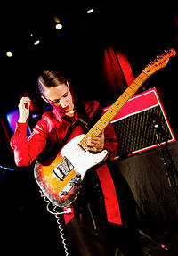 2011-10-10 - Anna Calvi från Nefertiti, Göteborg