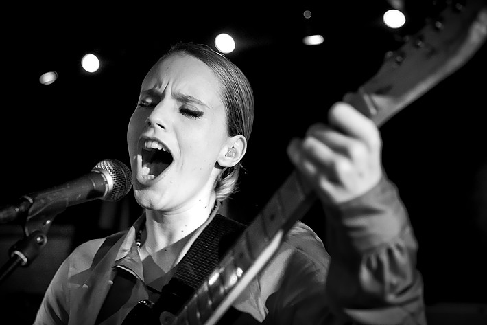 2011-10-10 - Anna Calvi från Nefertiti, Göteborg