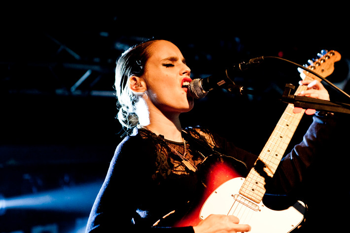 2011-10-12 - Anna Calvi från Debaser Slussen, Stockholm