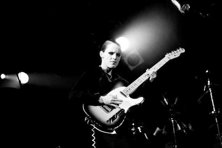 2011-10-12 - Anna Calvi från Debaser Slussen, Stockholm
