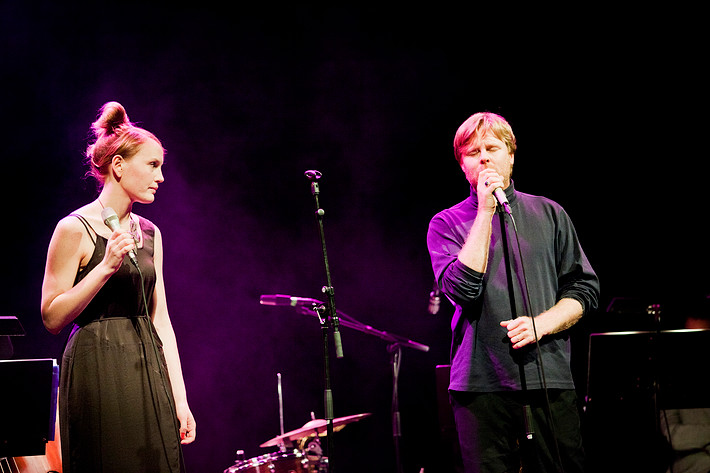 2011-10-17 - Nicolai Dunger & Sarah Riedel från Södra Teatern, Stockholm