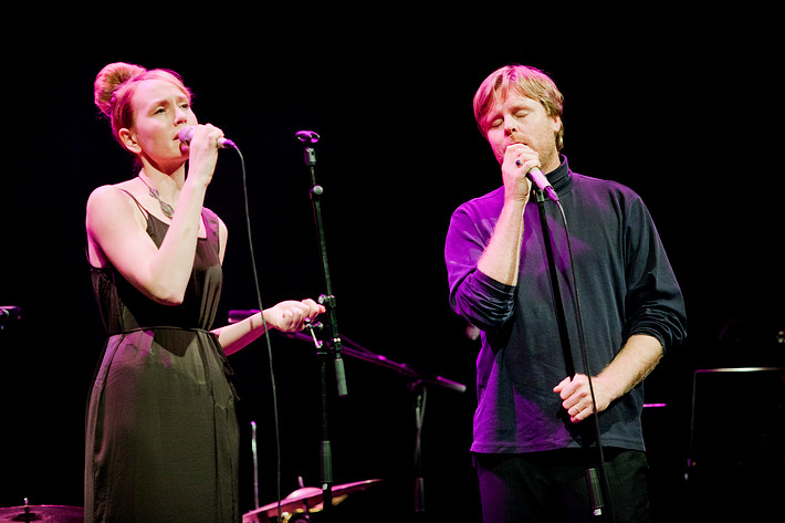 2011-10-17 - Nicolai Dunger & Sarah Riedel från Södra Teatern, Stockholm
