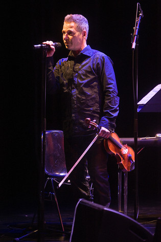 2011-10-18 - Pärlor För Svin från Kulturhuset, Stockholm