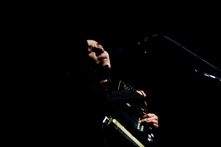 2011-10-21 - PJ Harvey från Filadelfiakyrkan, Stockholm