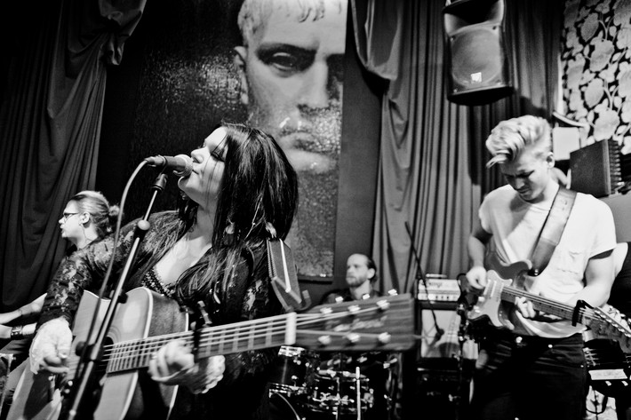 2011-10-31 - OhMyGod från Underbara Bar, Stockholm
