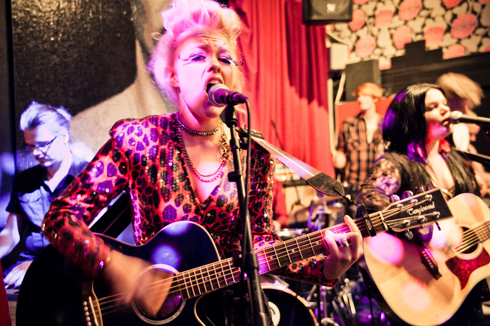 2011-10-31 - OhMyGod från Underbara Bar, Stockholm