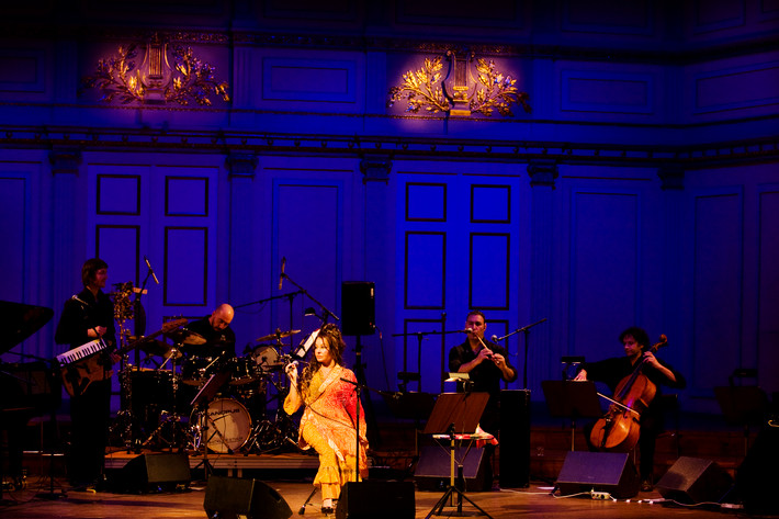 2011-11-11 - Natacha Atlas från Musikaliska, Stockholm