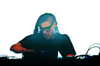 2011-11-21 - Skrillex från Arenan, Stockholm