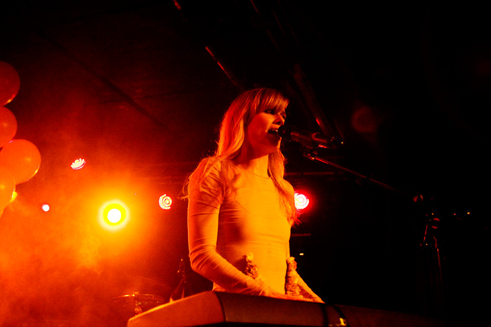 2011-11-23 - Oh Land från Debaser Strand, Stockholm