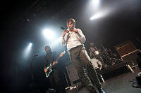 2011-12-02 - Peter Bjorn & John från Debaser Medis, Stockholm
