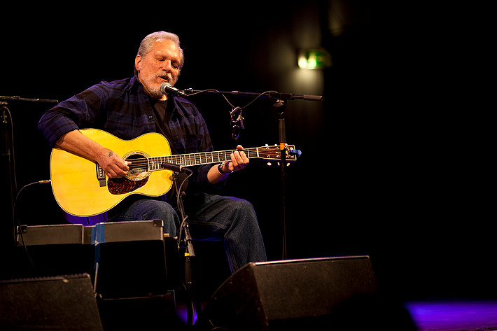 2011-12-04 - Jorma Kaukonen från Göta Källare, Stockholm