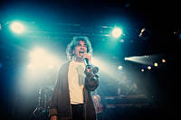 2011-12-06 - Magnus Uggla från Debaser Slussen, Stockholm