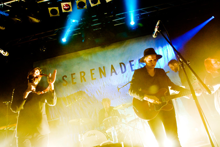 2011-12-09 - Serenades från Debaser Medis, Stockholm