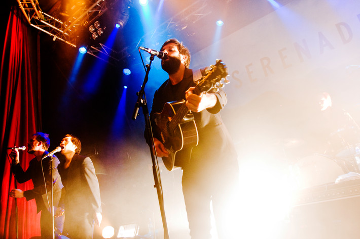 2011-12-09 - Serenades från Debaser Medis, Stockholm