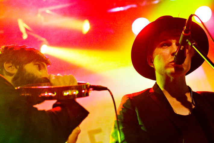 2011-12-09 - Serenades från Debaser Medis, Stockholm
