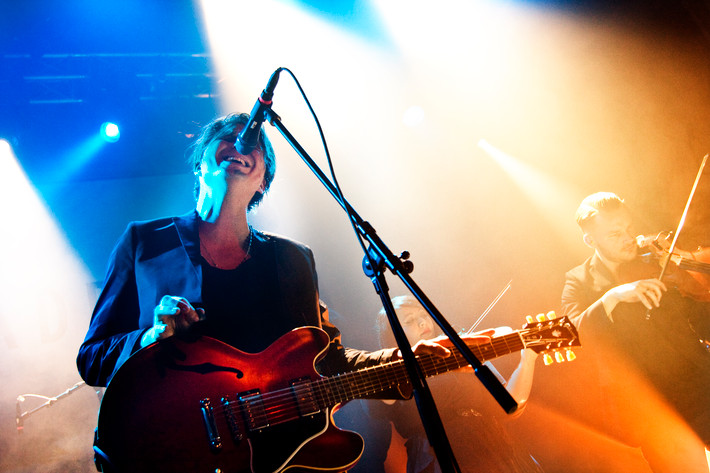 2011-12-09 - Serenades från Debaser Medis, Stockholm