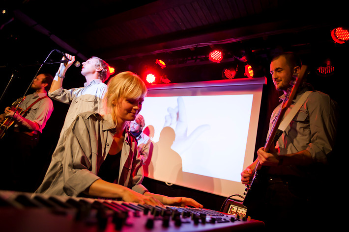 2011-12-15 - Väärt från Guitars, Umeå