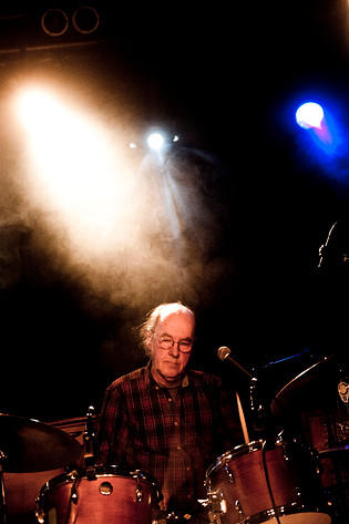 2012-02-03 - Träd, Gräs och Stenar från Debaser Strand, Stockholm