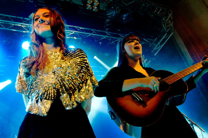 2012-02-04 - First Aid Kit från Debaser Medis, Stockholm