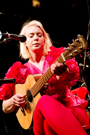 2012-02-16 - Thea Hjelmeland från ByLarm, Oslo