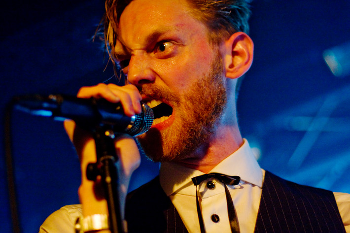 2012-03-09 - Agent Side Grinder från Debaser Slussen, Stockholm