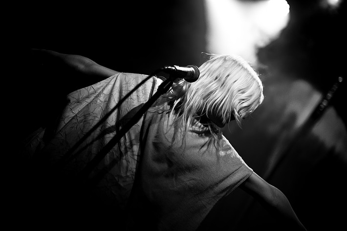 2012-03-29 - Zola Jesus från Umeå Open, Umeå