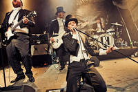 2012-03-31 - The Hives från Debaser Medis, Stockholm