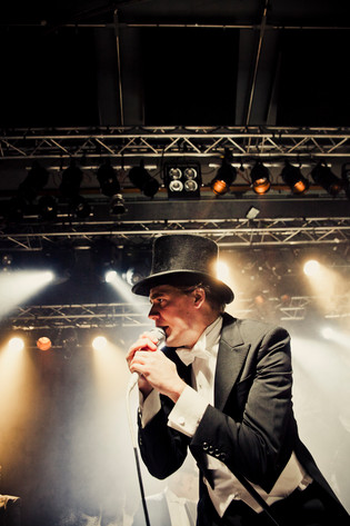 2012-03-31 - The Hives från Debaser Medis, Stockholm