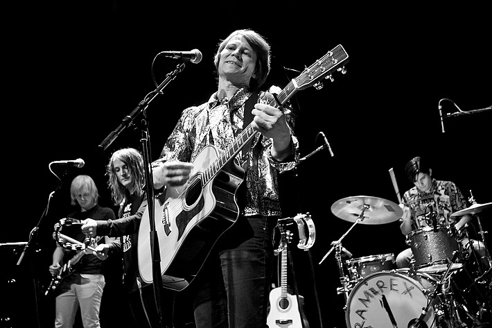 2012-04-21 - Jakob Hellman & Nerverna från Stadsteaterns Foajébar, Göteborg