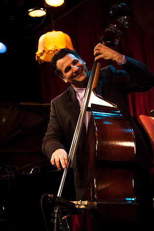 2012-05-31 - John Patitucci, Jon Cowherd & Adam Cruz från Fasching, Stockholm