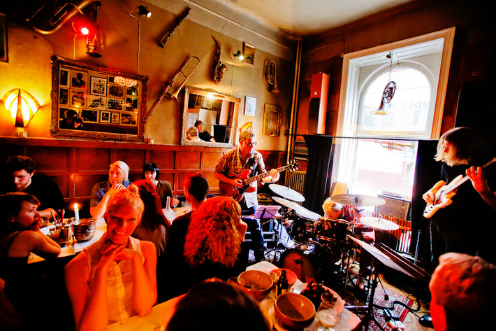 2012-06-06 - The WHÅ från Glenn Miller Café, Stockholm