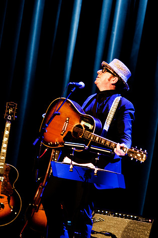 2012-06-08 - Elvis Costello från Rival, Stockholm