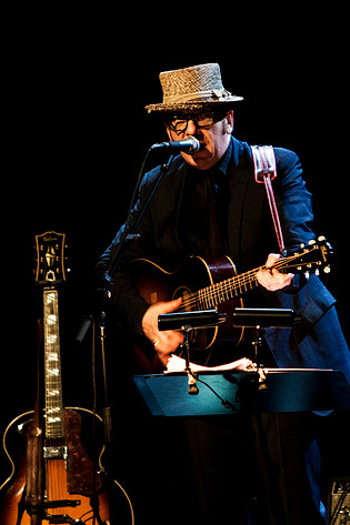 2012-06-08 - Elvis Costello från Rival, Stockholm