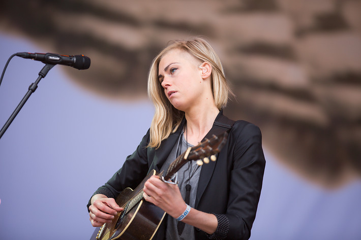 2012-06-15 - Anna Ternheim från Hultsfredsfestivalen, Hultsfred