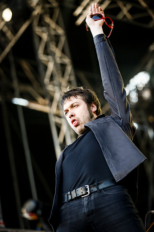 2012-06-15 - Kasabian från Hultsfredsfestivalen, Hultsfred