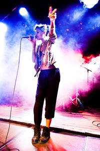 2012-06-15 - Alunageorge från Hultsfredsfestivalen, Hultsfred