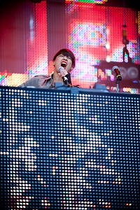 2012-06-15 - Icona Pop från Summerburst Stockholm, Stockholm