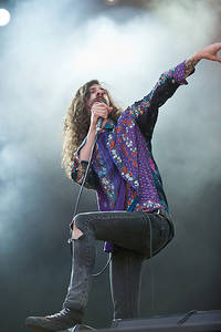 2012-06-16 - Turbowolf från Greenfield Festival, Interlaken