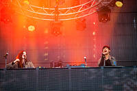 2012-06-15 - Icona Pop från Summerburst Stockholm, Stockholm