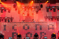 2012-06-15 - Icona Pop från Summerburst Stockholm, Stockholm