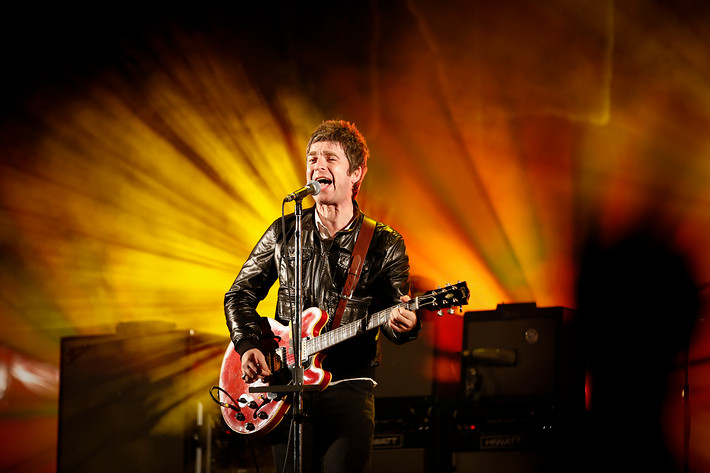 2012-06-16 - Noel Gallagher's High Flying Birds från Hultsfredsfestivalen, Hultsfred