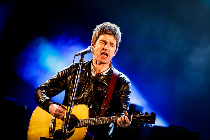 2012-06-16 - Noel Gallagher's High Flying Birds från Hultsfredsfestivalen, Hultsfred