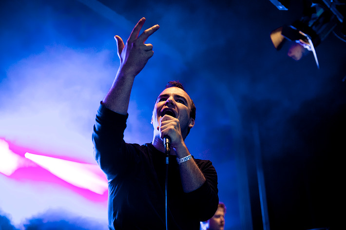 2012-06-16 - Future Islands från Hultsfredsfestivalen, Hultsfred