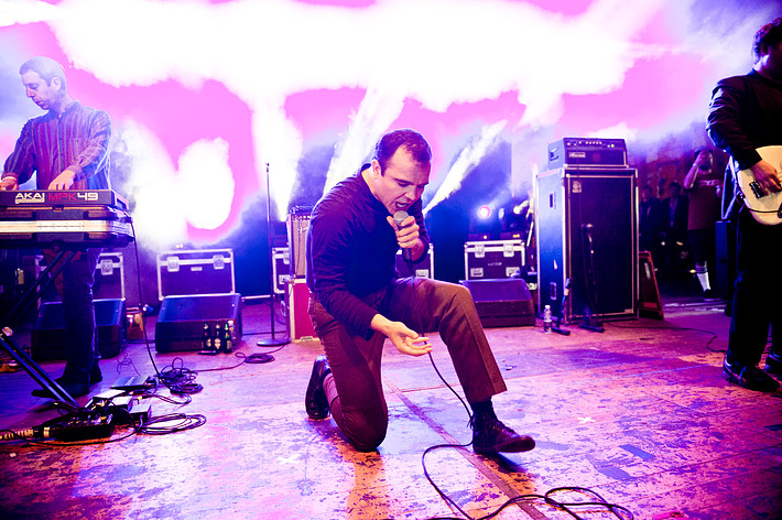 2012-06-16 - Future Islands från Hultsfredsfestivalen, Hultsfred