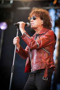 2012-06-27 - Magnus Uggla från Peace & Love, Borlänge