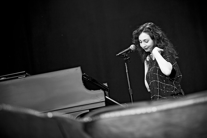 2012-06-28 - Regina Spektor från Peace & Love, Borlänge