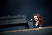 2012-06-28 - Regina Spektor från Peace & Love, Borlänge