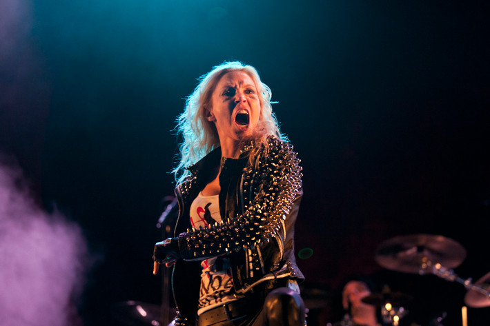 2012-06-28 - Arch Enemy från Peace & Love, Borlänge